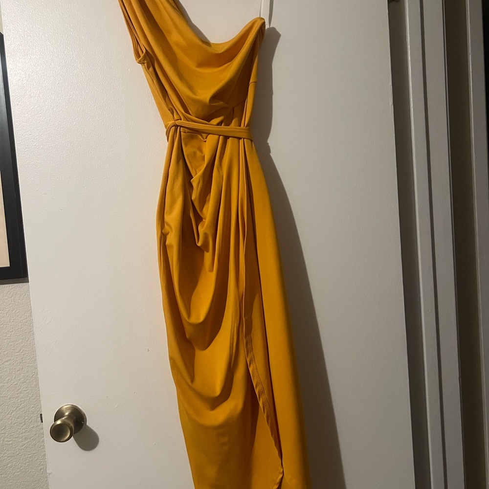 Elegant, Gold, One-Shoulder Dress